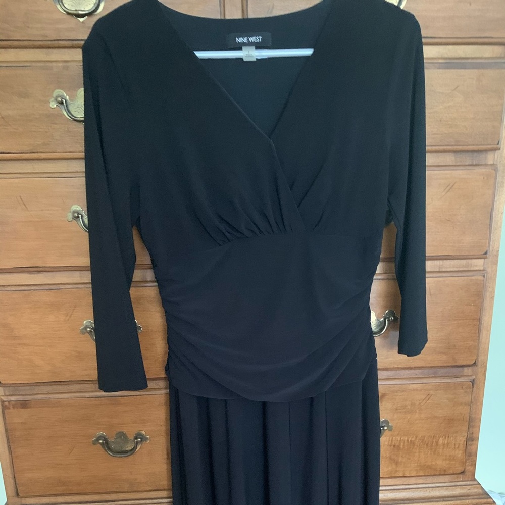 Nine West black stretch midi dress